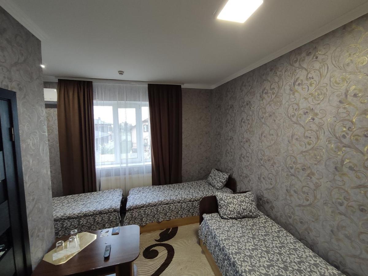 Karavan Hotel Bila Krynytsya  Exterior photo