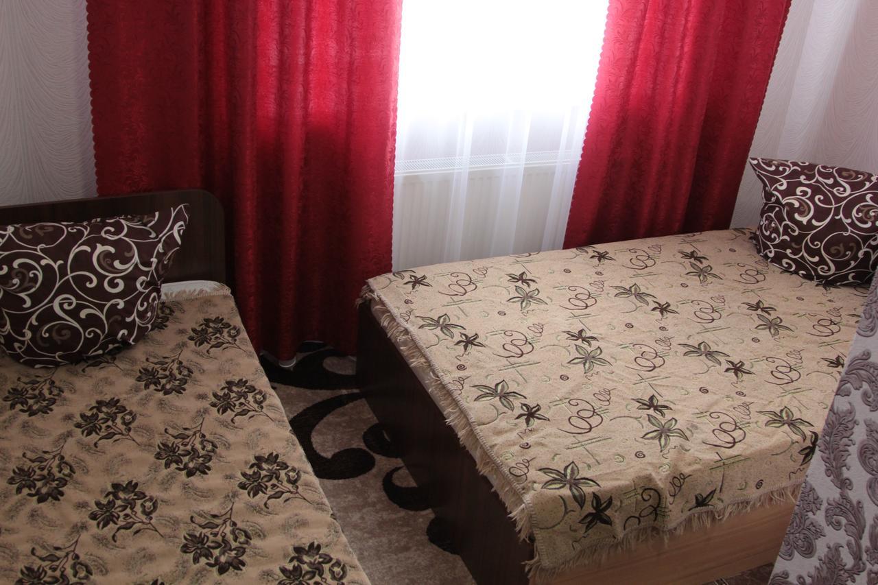 Karavan Hotel Bila Krynytsya  Exterior photo