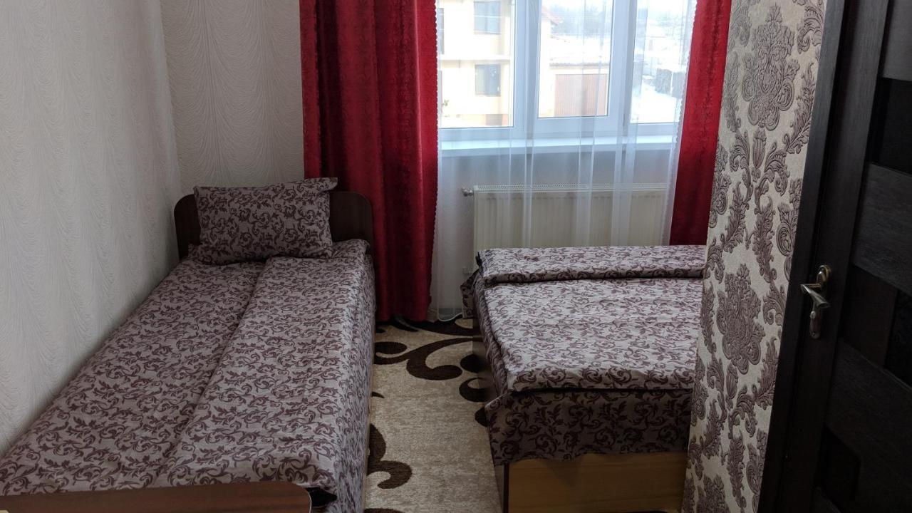Karavan Hotel Bila Krynytsya  Exterior photo