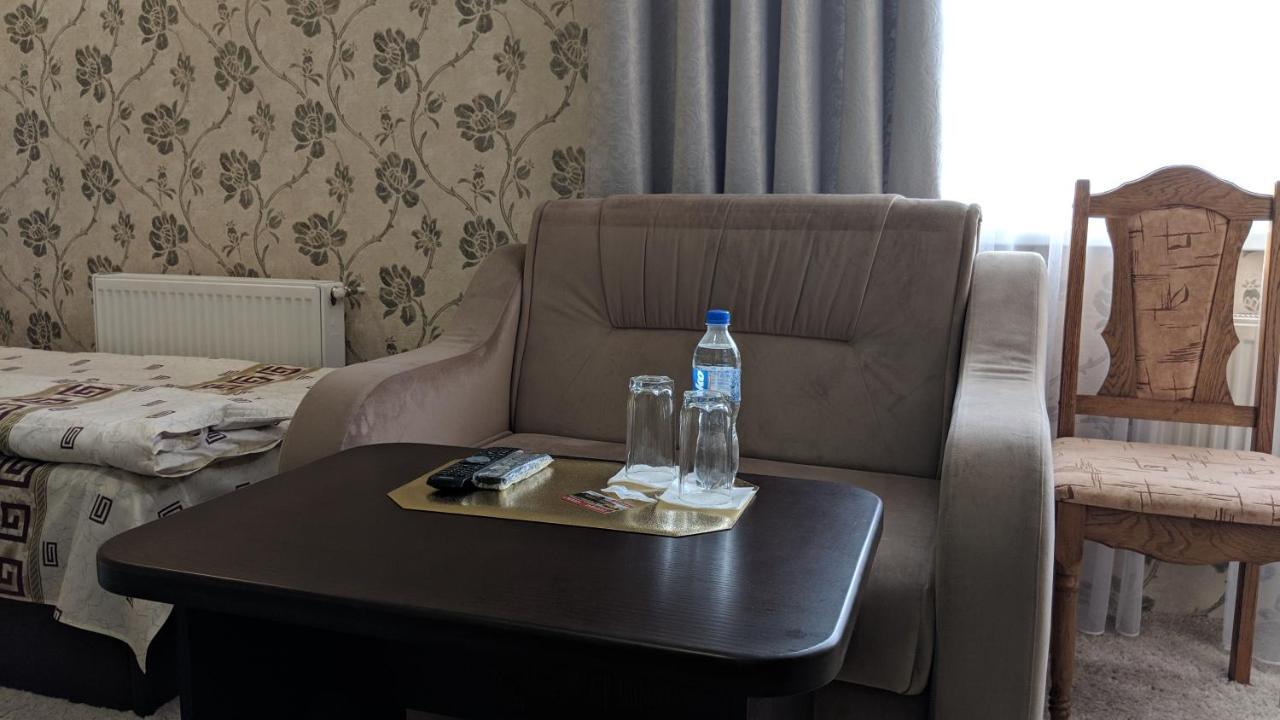 Karavan Hotel Bila Krynytsya  Exterior photo